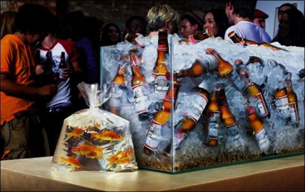 criatividade e diversão nesta coleção de anúncios de bebidas alcoólicas (4)