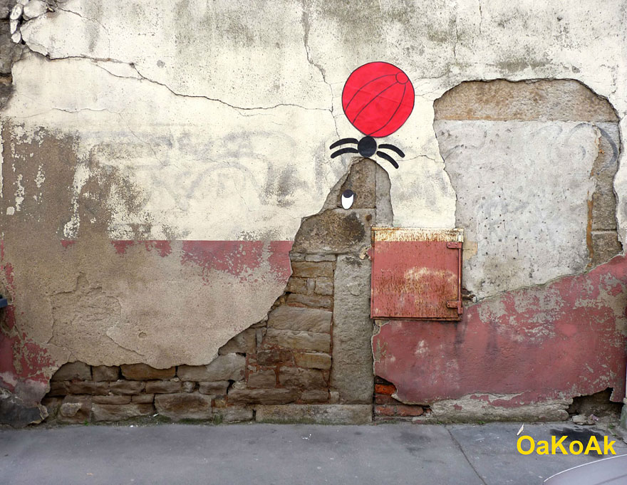 Nada de super desenhos nas ruas, a simplicidade e criatividade de OakAok tomam conta das ruas (10)