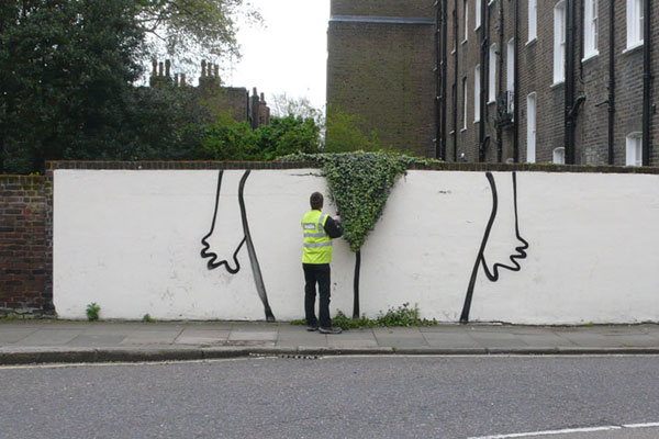 Banksy e sua arte urbana que é a polêmica do mundo moderno (5)