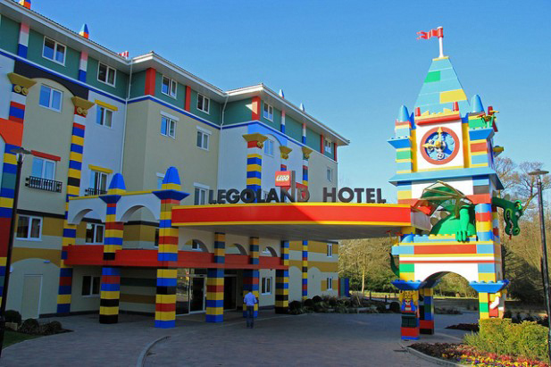 Imagine se existisse um Hotel feito somente com LEGO, acredite ele existe! (7)