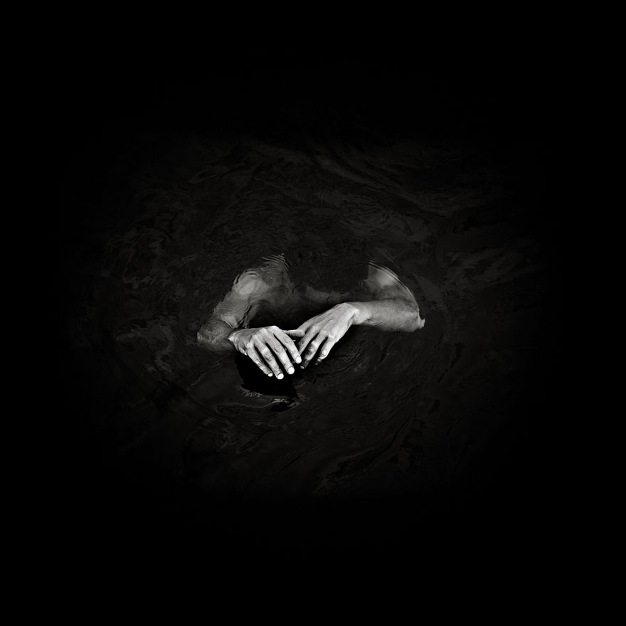 Fotografias Cativantes feitas em preto e branco de Benoit Courti (6)